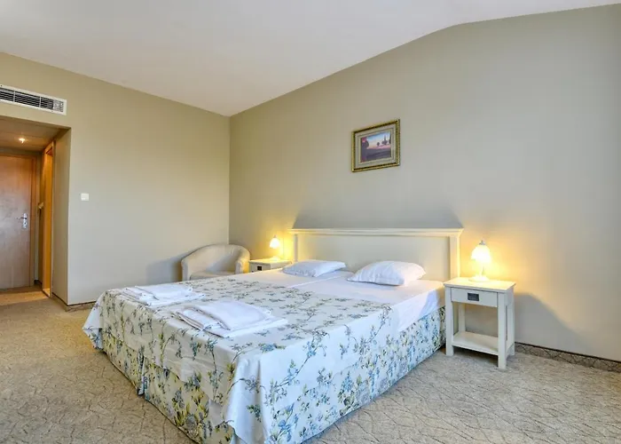 Alekta - Free Parking Szálloda