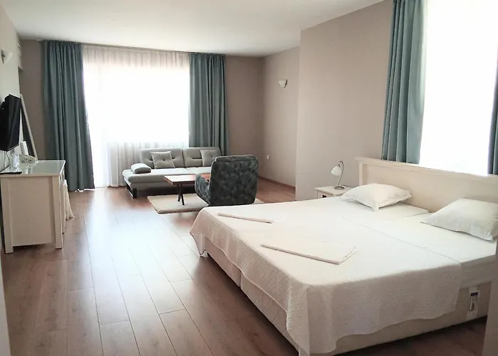 Alekta - Free Parking 3* Várna